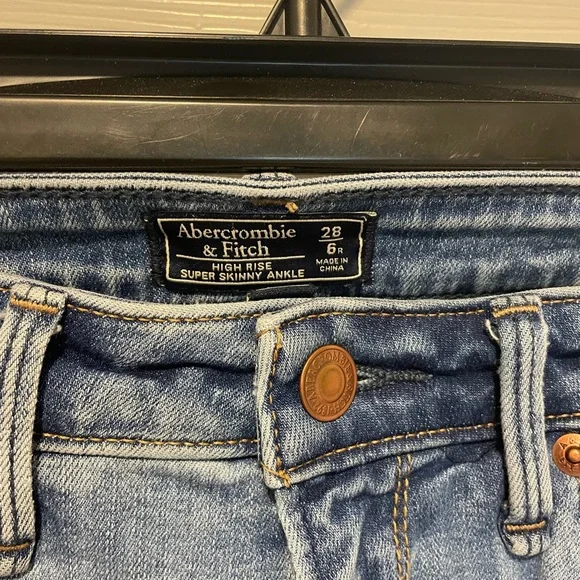 Abercrombie High Rise super skinny jeans - Picture 2 of 5